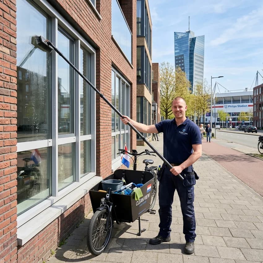 Glazenwasser aan het werk in Eindhoven